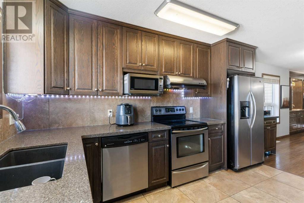 42 Saddleland Crescent Ne, Calgary, Alberta  T3J 5K5 - Photo 16 - A2214012