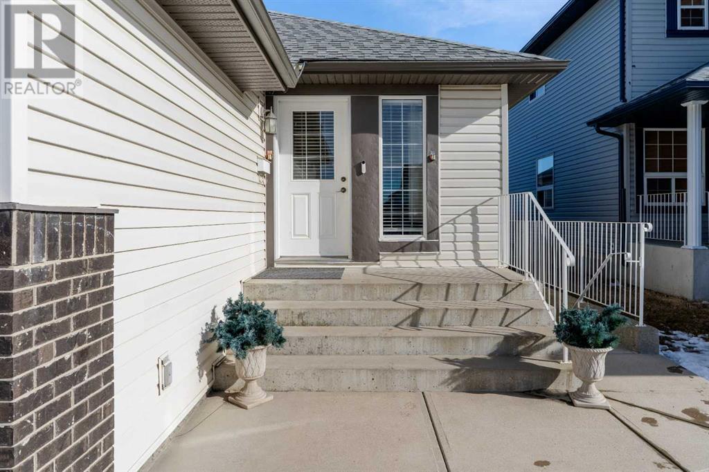 42 Saddleland Crescent Ne, Calgary, Alberta  T3J 5K5 - Photo 2 - A2214012
