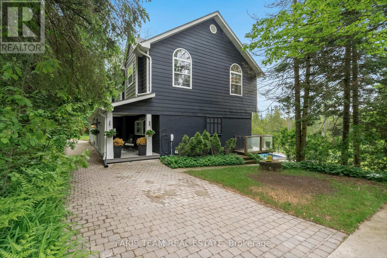 Property at 1441 HENDRIE ROAD image 5