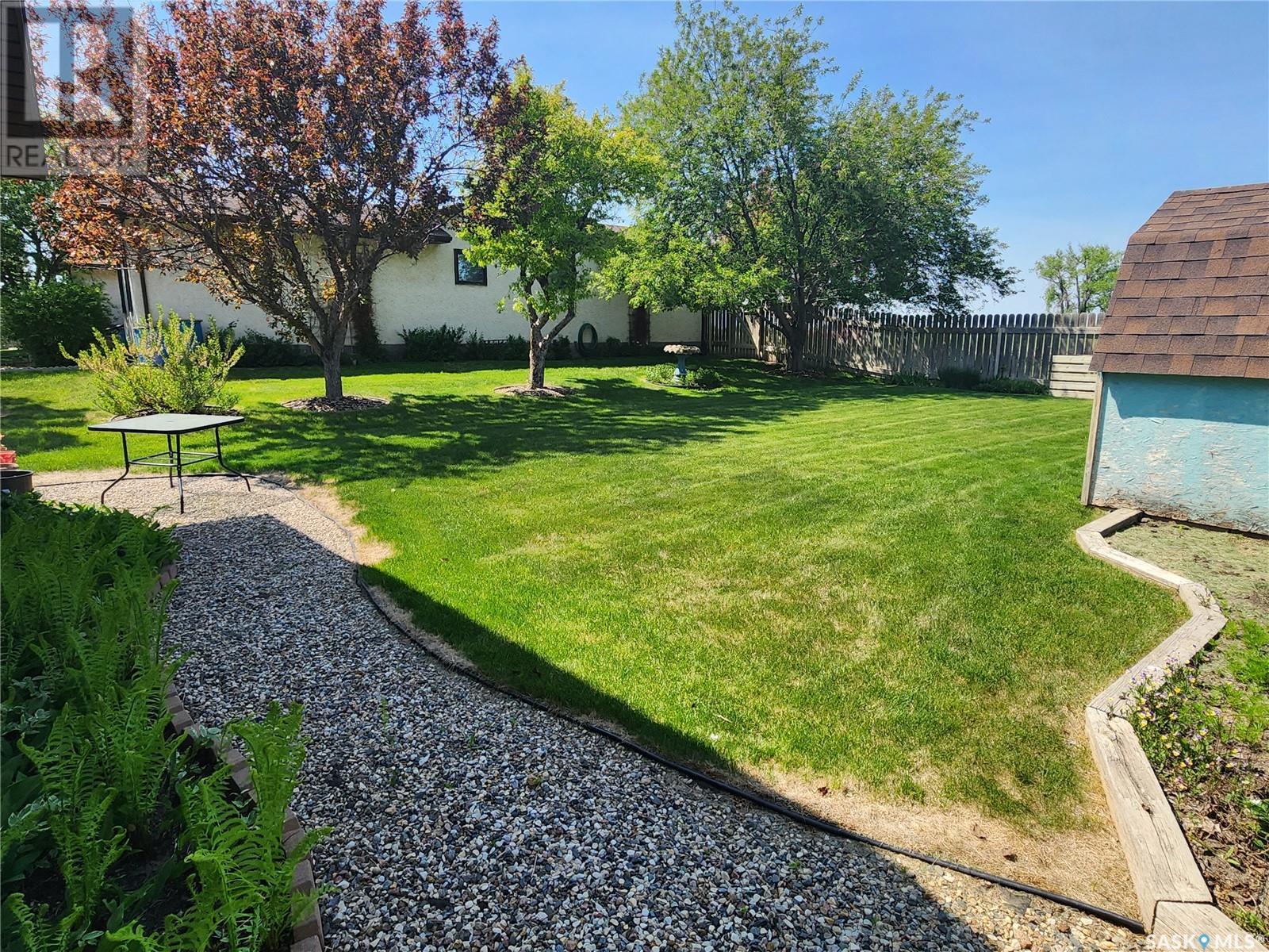 714 Railway Avenue, Bienfait, Saskatchewan  S0C 0M0 - Photo 42 - SK007793