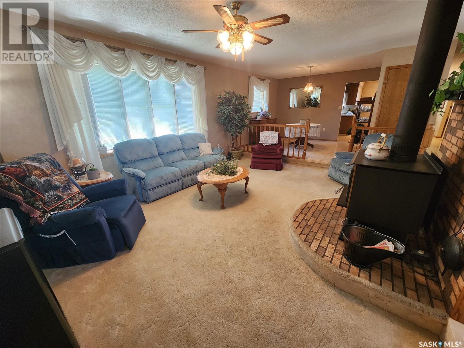 714 Railway Avenue, Bienfait, Saskatchewan  S0C 0M0 - Photo 8 - SK007793