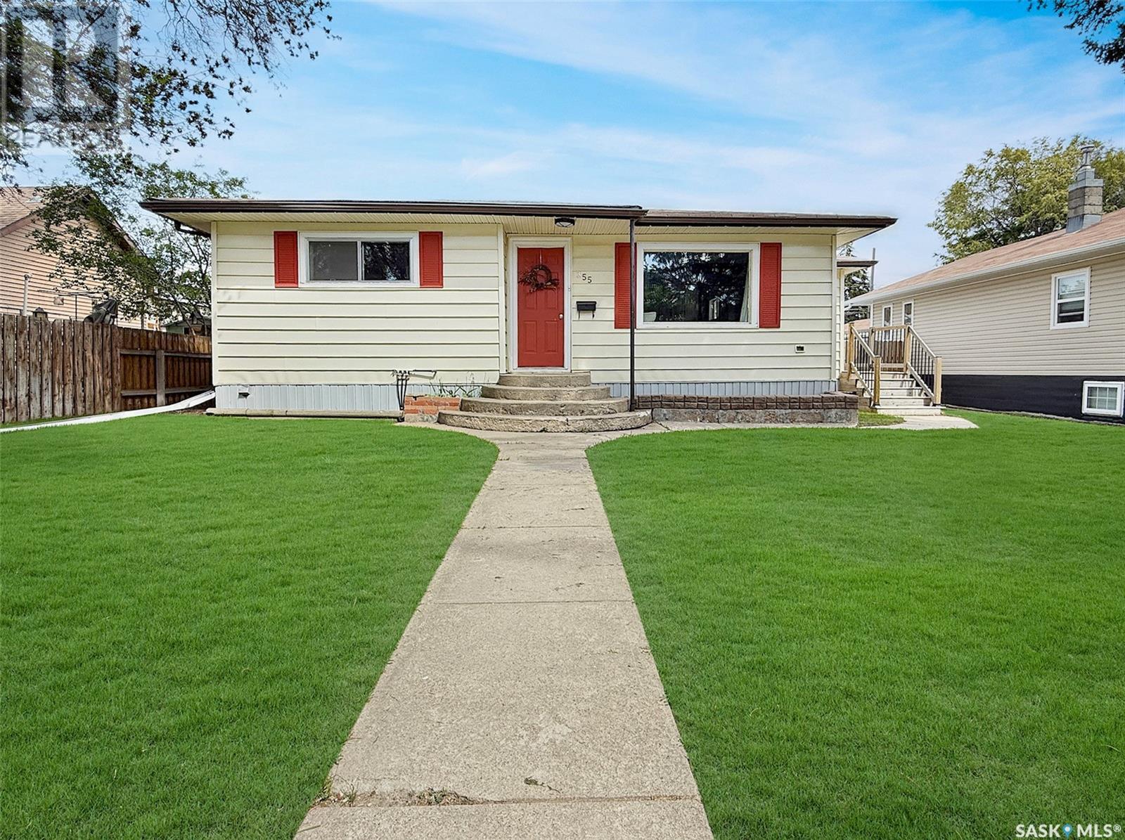 Property at 355 8th AVENUE NW image 1