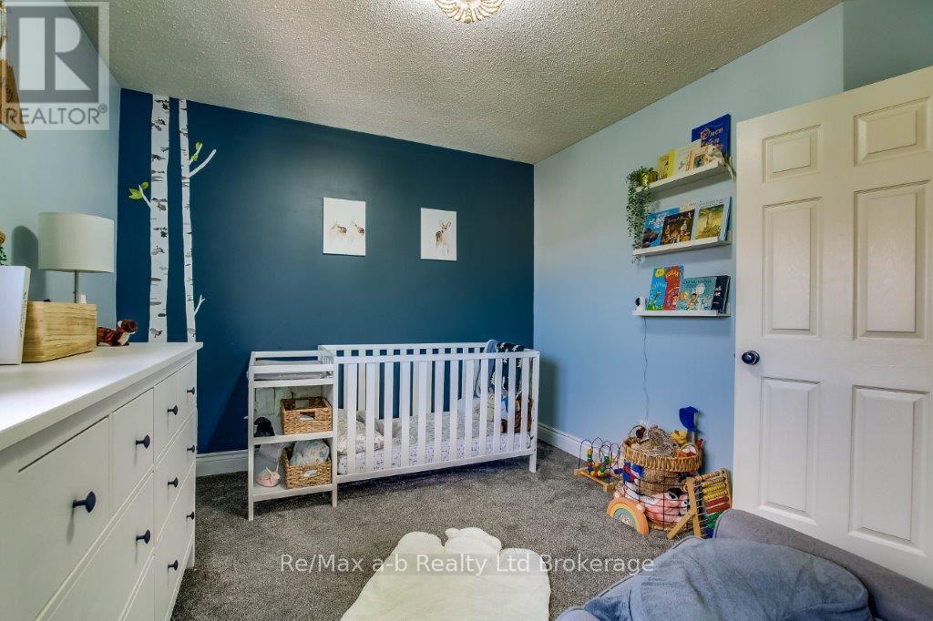 1039 Devonshire Avenue, Woodstock, Ontario  N4S 5S1 - Photo 26 - X12100238
