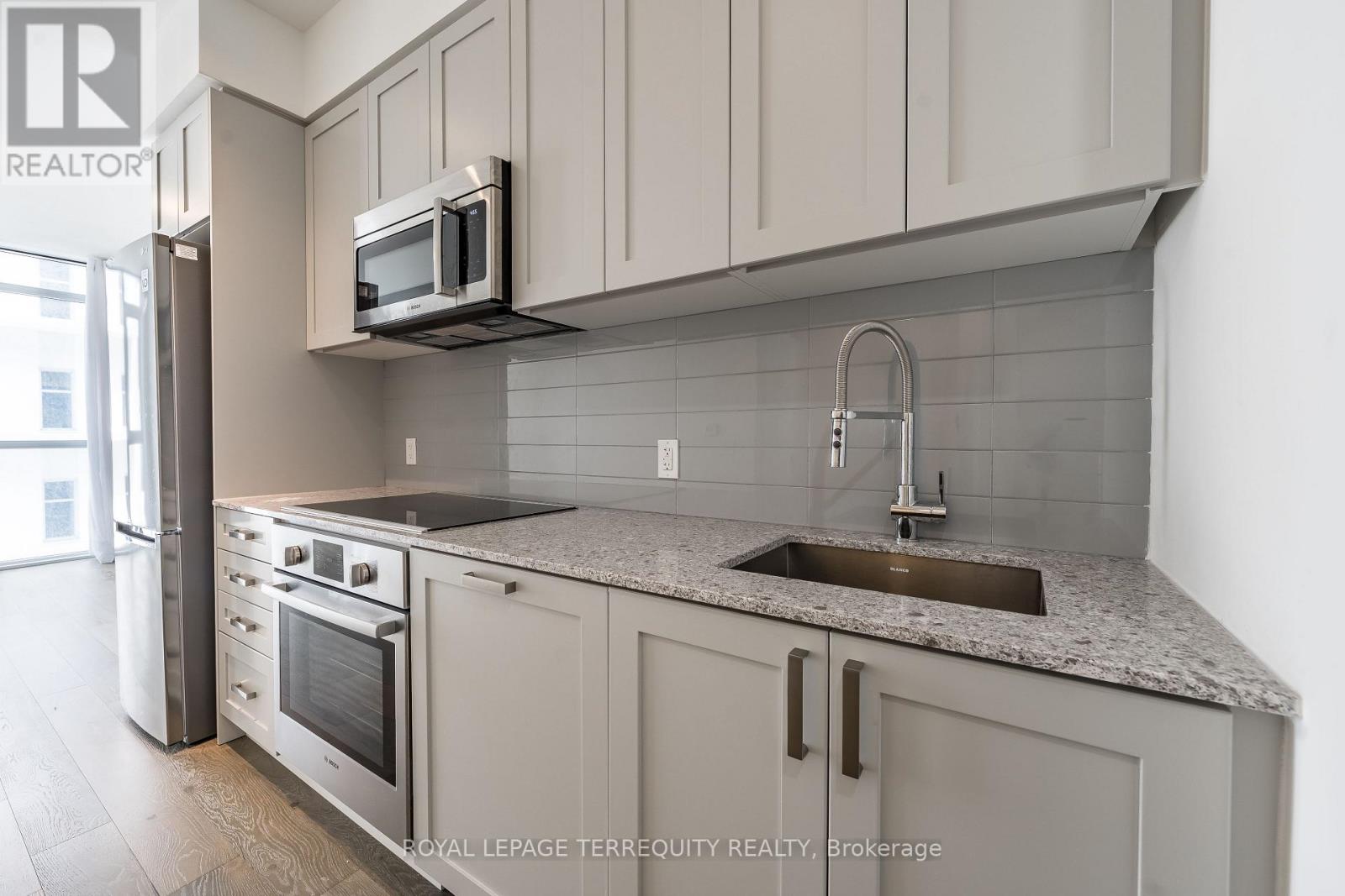 413 - 293 The Kingsway, Toronto (Edenbridge-Humber Valley), Ontario  M9A 0E8 - Photo 6 - W12186721