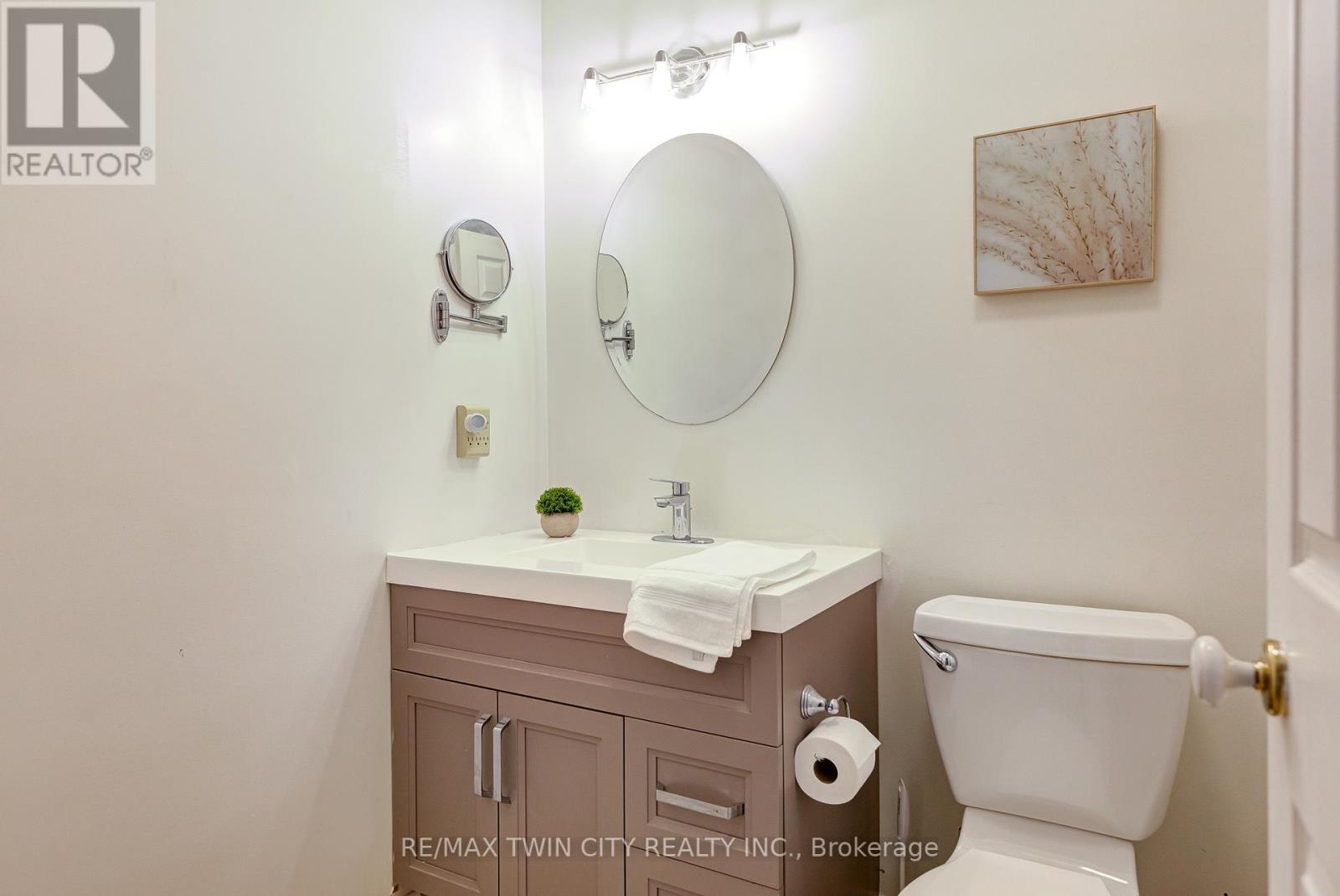 4 - 523 Beechwood Drive, Waterloo, Ontario  N2T 2G7 - Photo 22 - X12060069