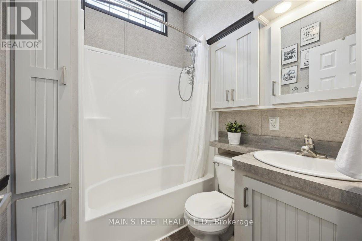 7 Hazel Street, Whitchurch-Stouffville, Ontario  L0G 1E0 - Photo 15 - N12139726