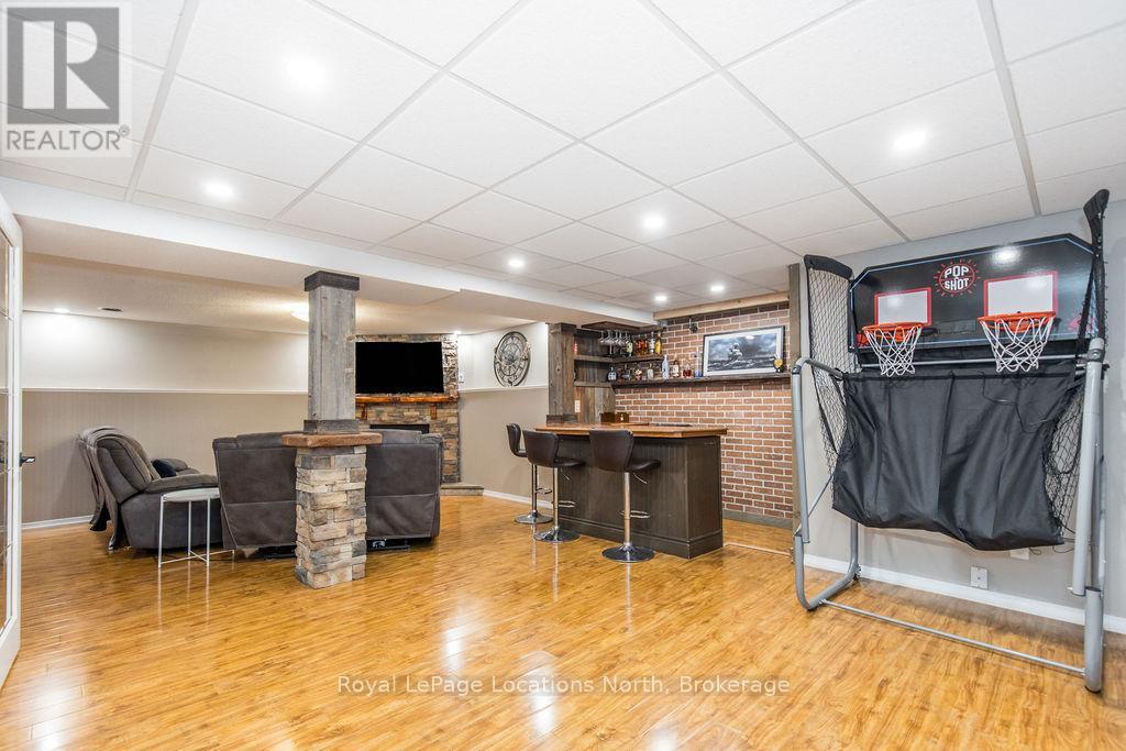 158 Fernbrook Drive, Wasaga Beach, Ontario  L9Z 1G9 - Photo 26 - S12186764