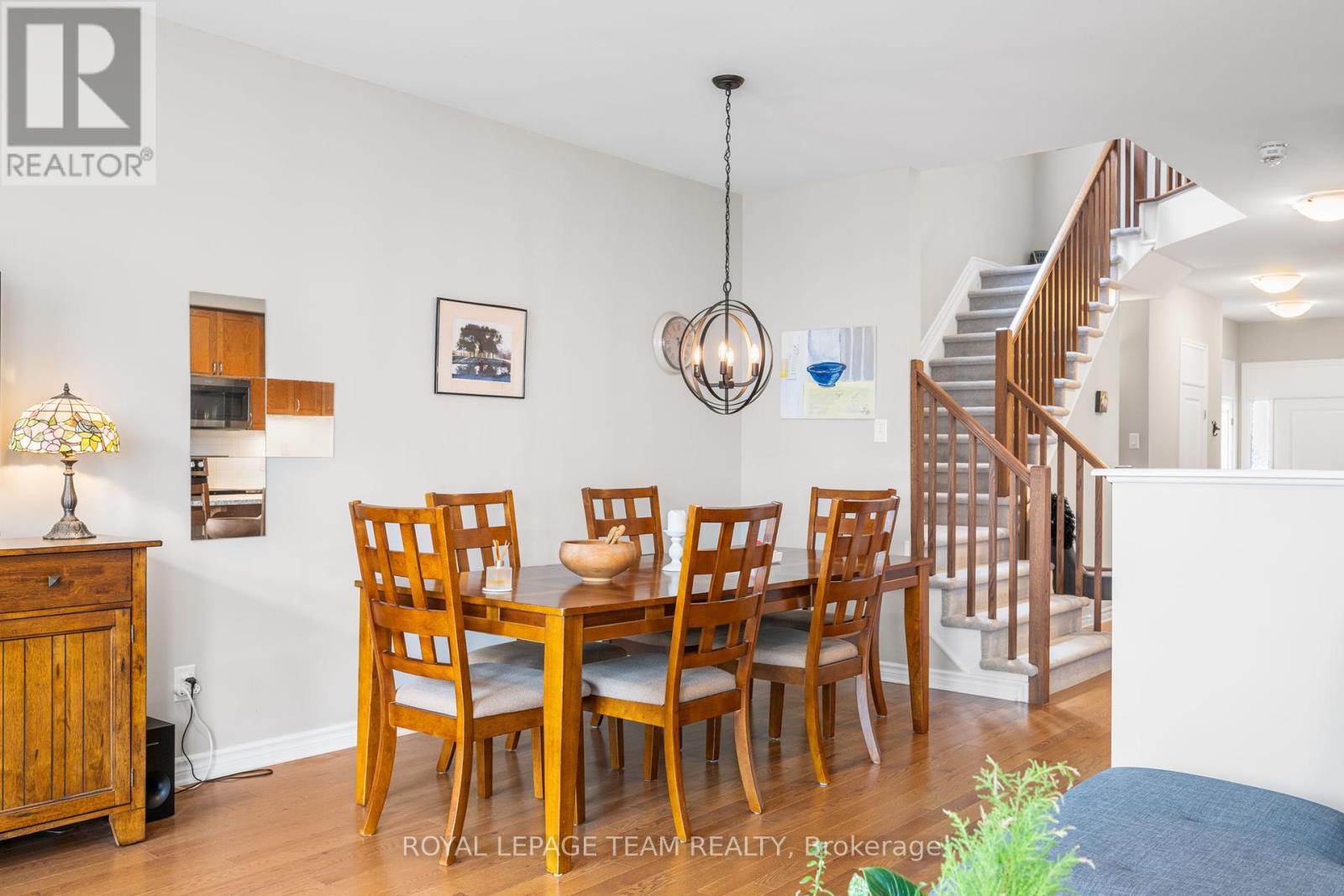 844 Cedar Creek Drive, Ottawa, Ontario  K1T 0B3 - Photo 10 - X12186776