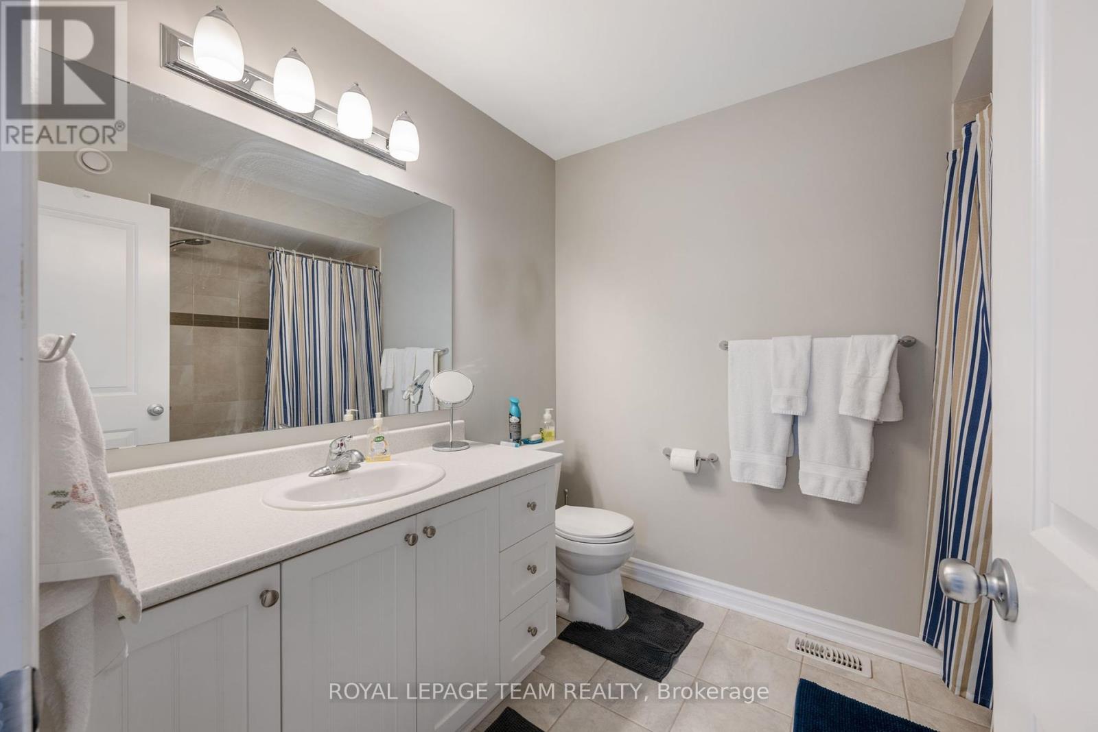 844 Cedar Creek Drive, Ottawa, Ontario  K1T 0B3 - Photo 21 - X12186776