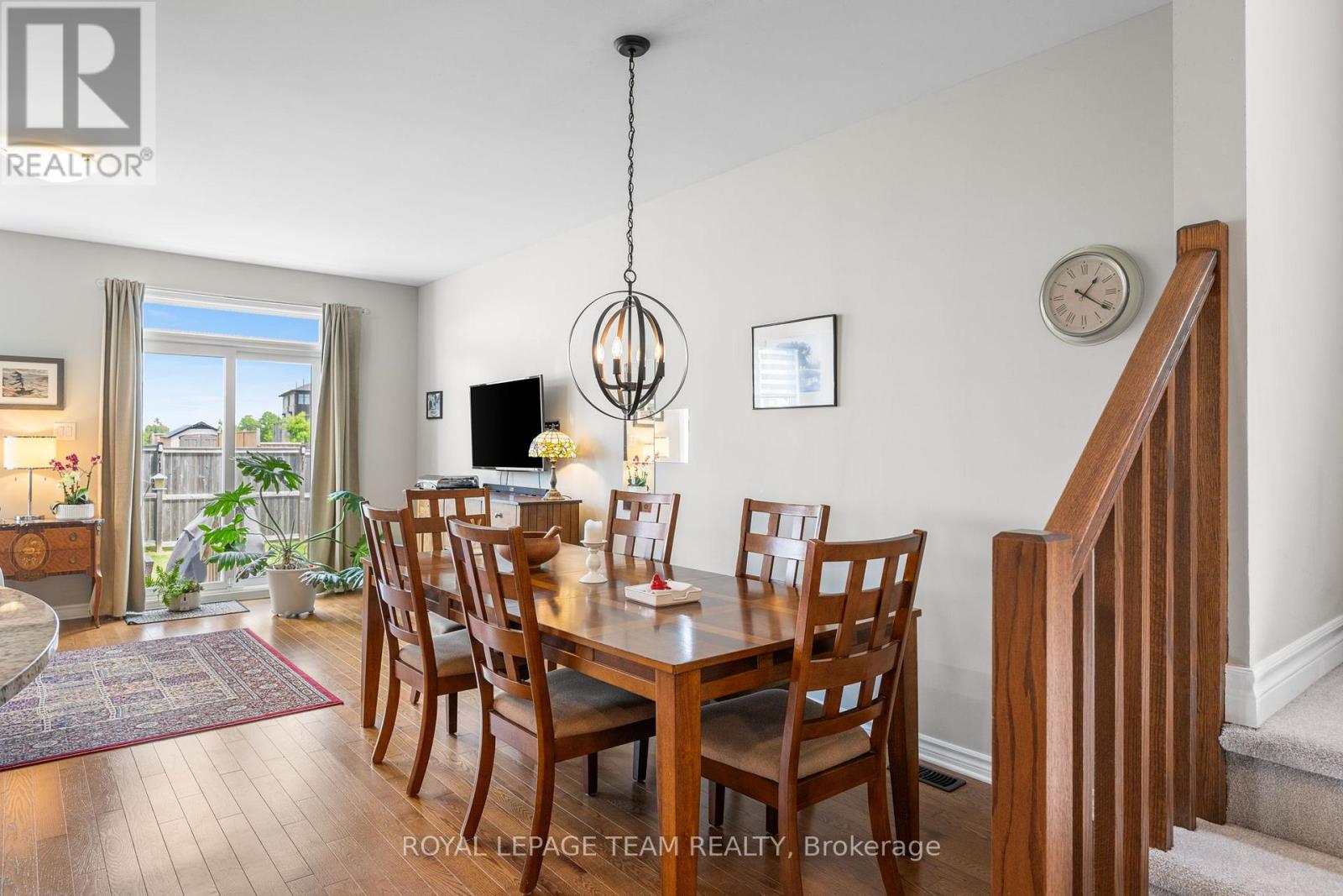 844 Cedar Creek Drive, Ottawa, Ontario  K1T 0B3 - Photo 6 - X12186776