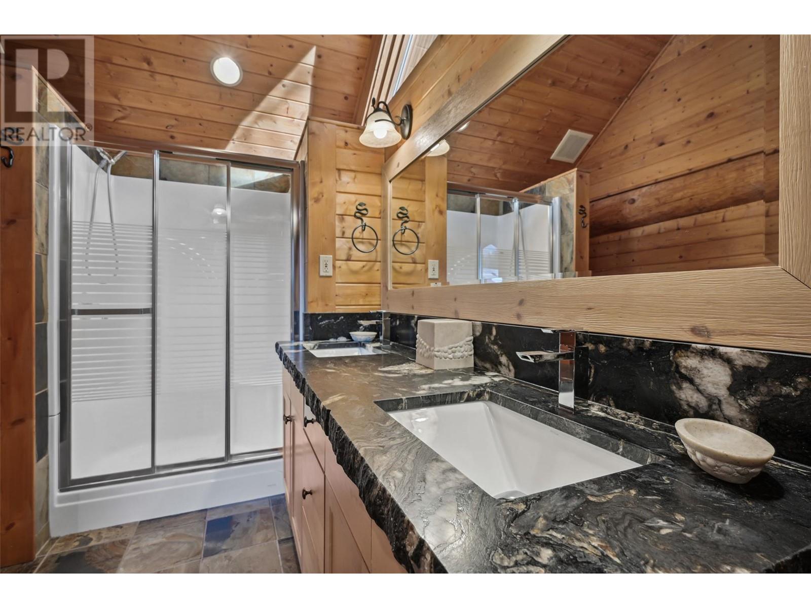 6975 Columbia Ridge Drive, Fairmont Hot Springs, British Columbia  V0B 1L1 - Photo 32 - 10335755