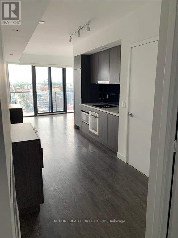 1005 - 215 Queen Street W, Toronto (Waterfront Communities), Ontario  M5V 0P5 - Photo 6 - C12186737