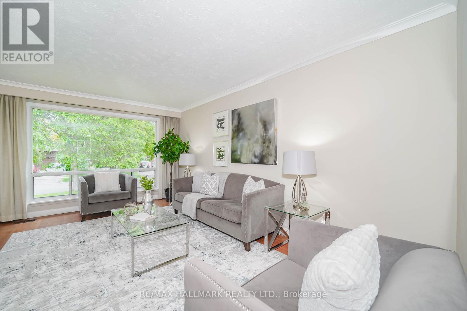 16 Packard Boulevard, Toronto (Bendale), Ontario  M1P 4K1 - Photo 5 - E12186752