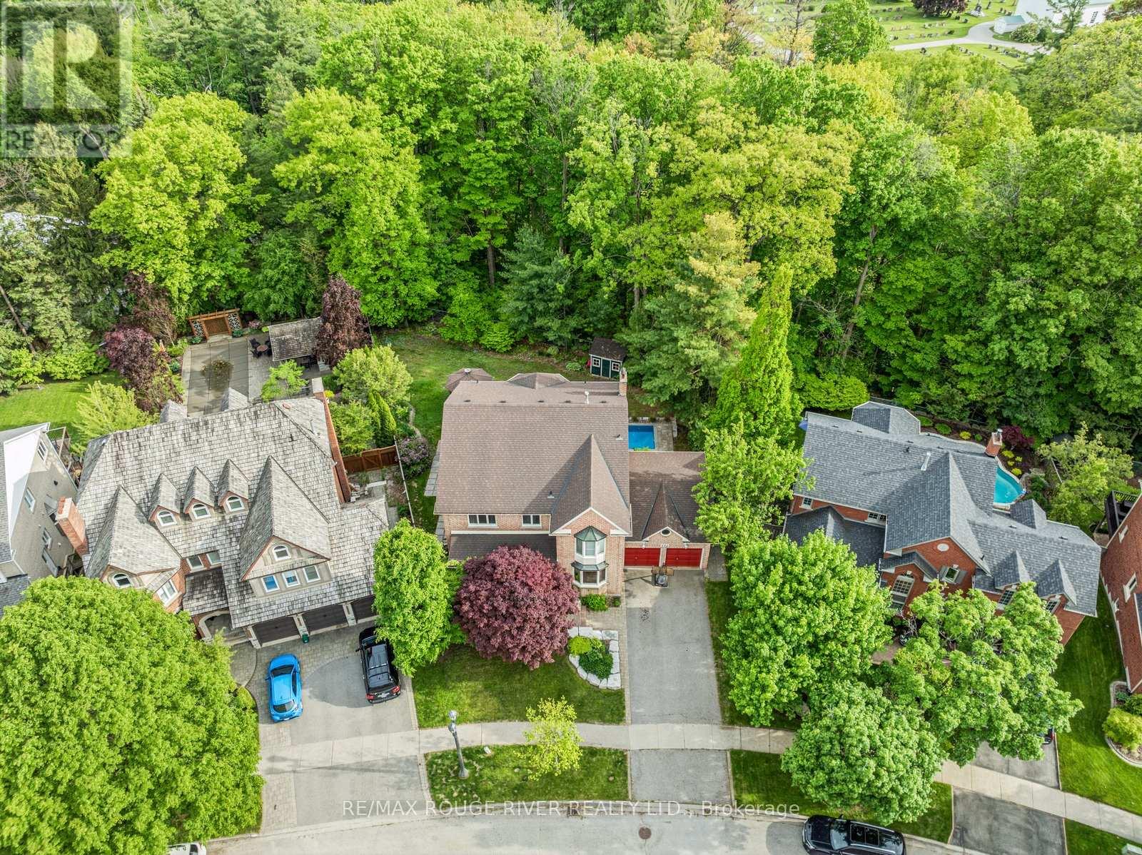 921 Duncannon Drive, Pickering, Ontario  L1X 2M4 - Photo 2 - E12186774