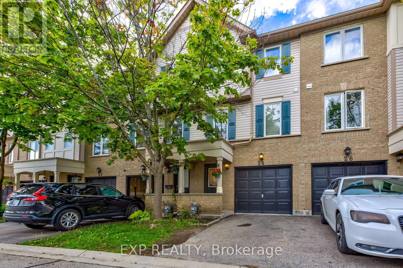 24 Spraggins Lane, Ajax (Central), Ontario  L1T 4H2 - Photo 2 - E12186789