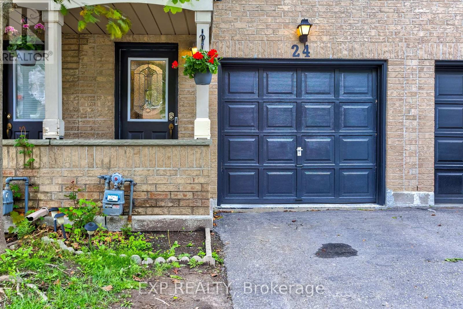 Property at 12 - 24 SPRAGGINS LANE image 3