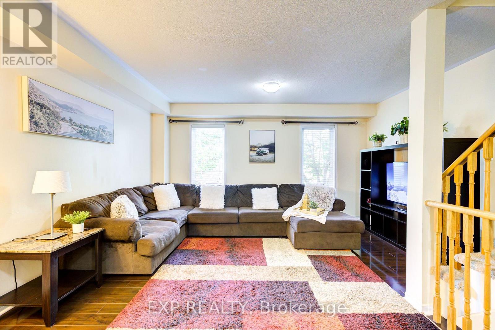 24 Spraggins Lane, Ajax (Central), Ontario  L1T 4H2 - Photo 7 - E12186789