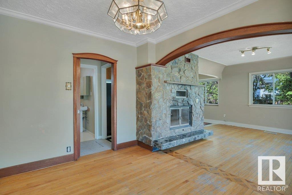 Property at 10148 87 ST NW image 1