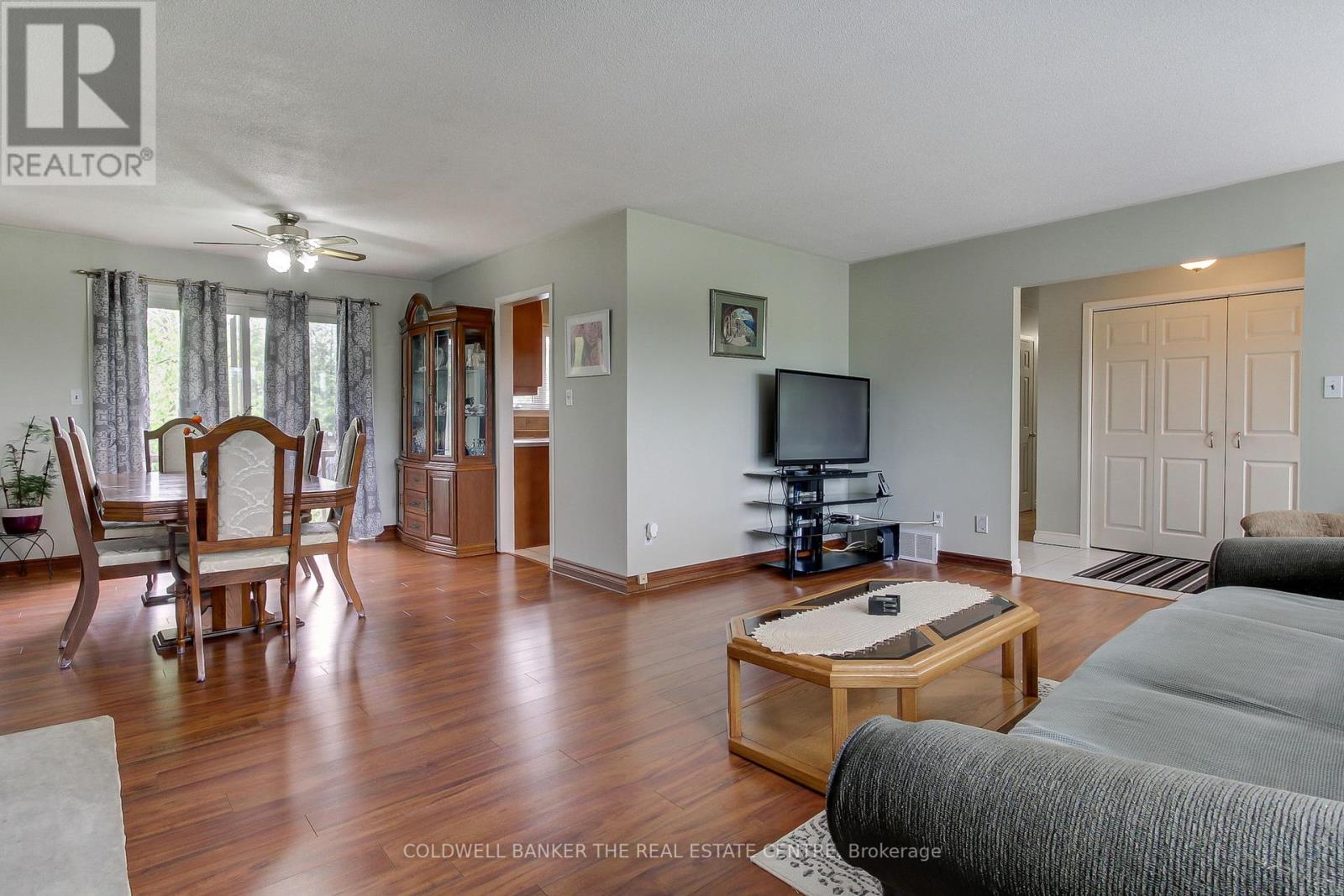 1324 Shore Acres (County Rd 3) Drive, Innisfil, Ontario  L0L 1R0 - Photo 9 - N12186736
