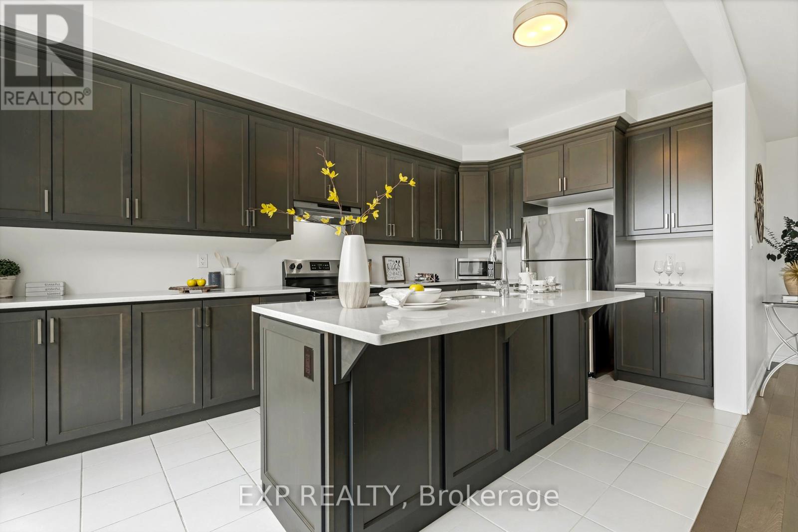 120 Kaitting Trail, Oakville, Ontario  L6M 5K8 - Photo 11 - W12186740