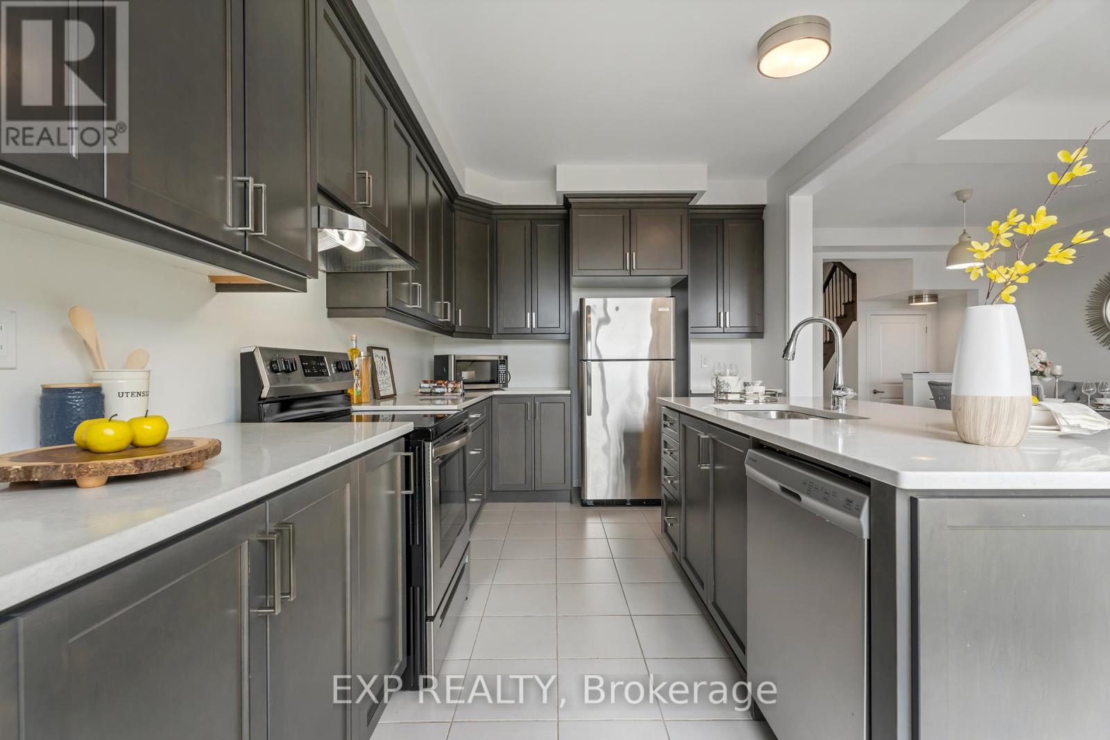 120 Kaitting Trail, Oakville, Ontario  L6M 5K8 - Photo 12 - W12186740