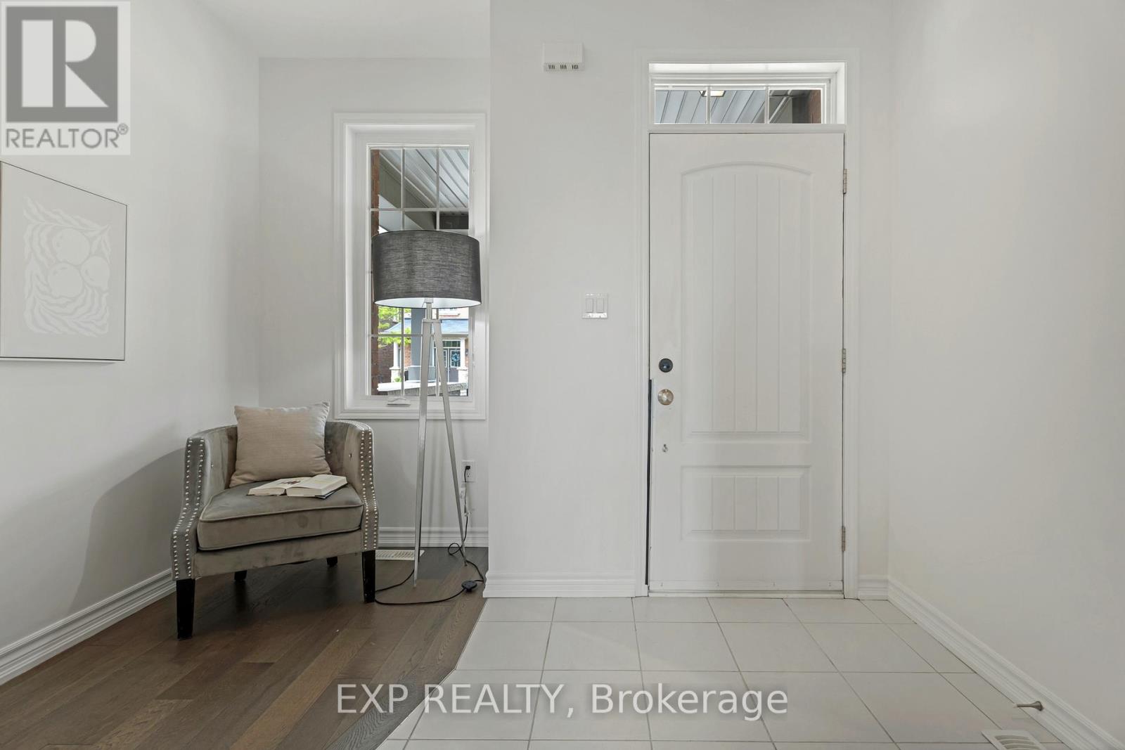 120 Kaitting Trail, Oakville, Ontario  L6M 5K8 - Photo 3 - W12186740