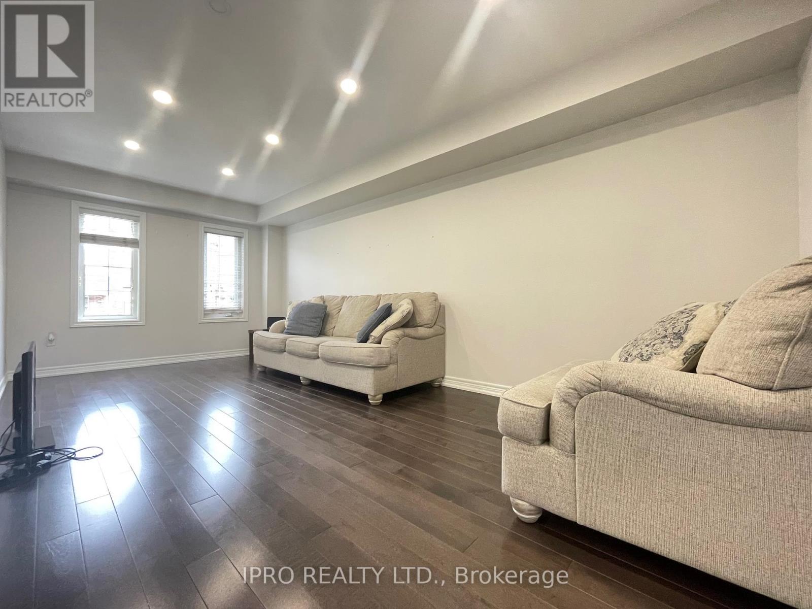48 - 2187 Fiddlers Way, Oakville, Ontario  L6M 0L6 - Photo 5 - W12186743