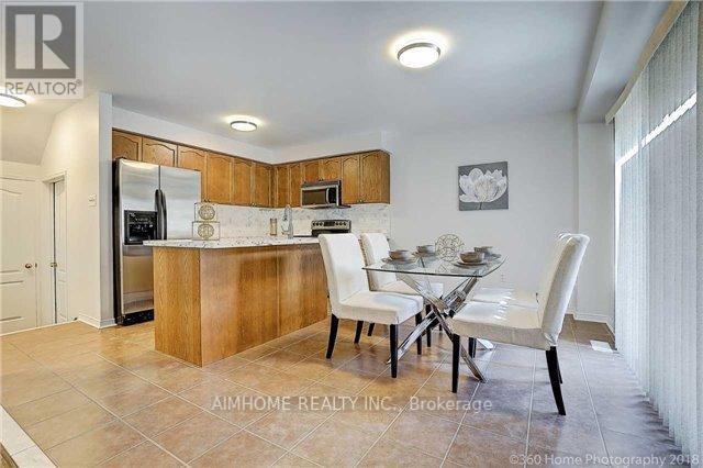 120 Crown Victoria Drive, Brampton, Ontario  L7A 3X9 - Photo 10 - W12186772
