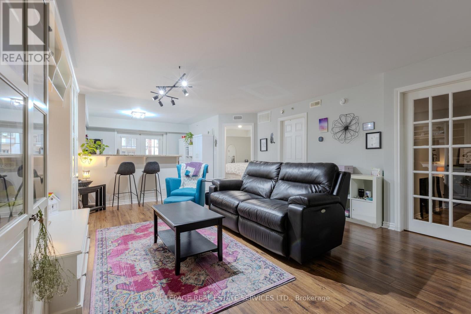 107 - 4013 Kilmer Drive, Burlington, Ontario  L7M 4M3 - Photo 6 - W12186784