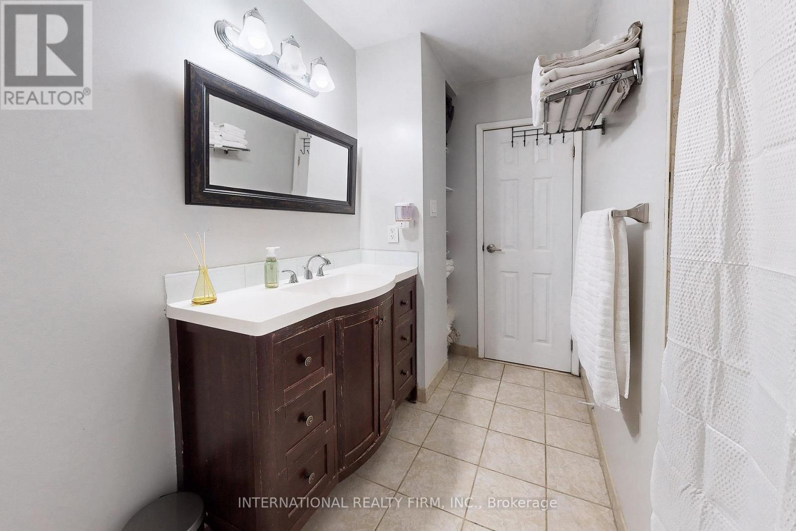 62 - 60 Hanson Road, Mississauga, Ontario  L5B 2P6 - Photo 35 - W12186787