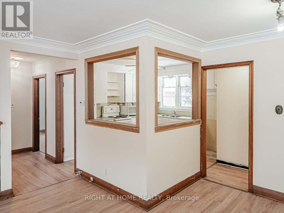 293 Albert Street, Waterloo, Ontario  N2L 3T9 - Photo 11 - X12186754