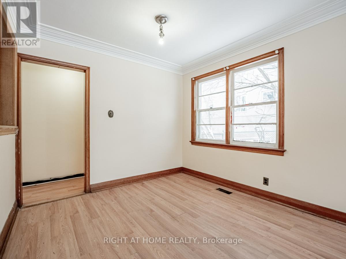 293 Albert Street, Waterloo, Ontario  N2L 3T9 - Photo 12 - X12186754