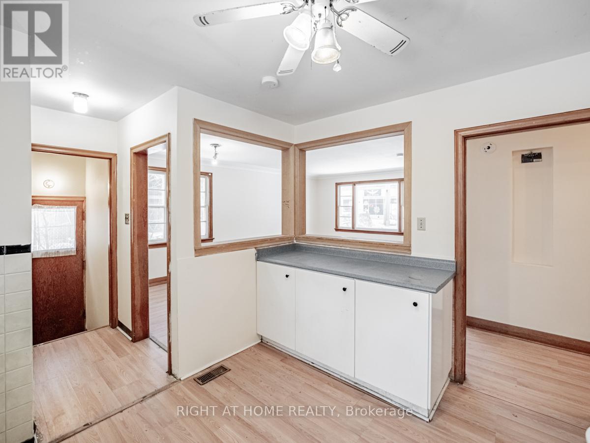 293 Albert Street, Waterloo, Ontario  N2L 3T9 - Photo 17 - X12186754
