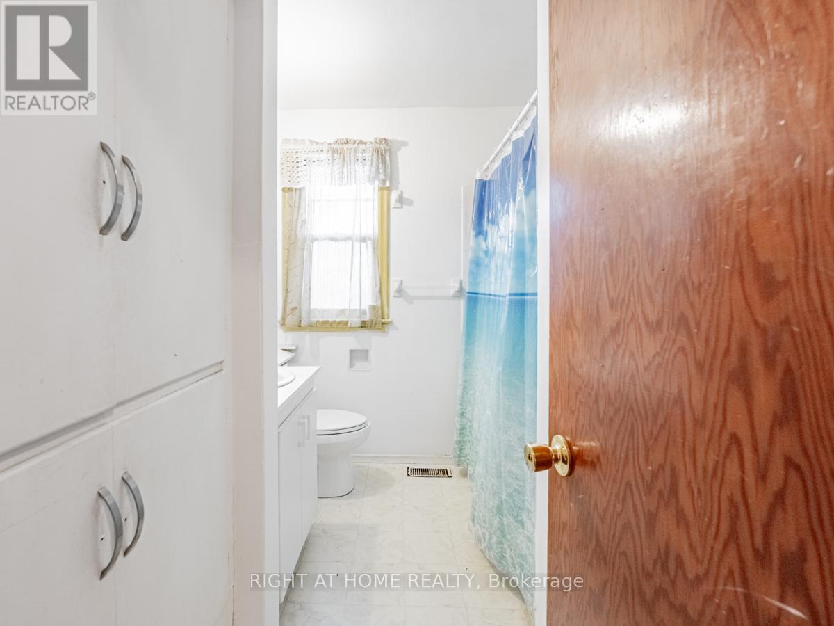 293 Albert Street, Waterloo, Ontario  N2L 3T9 - Photo 22 - X12186754