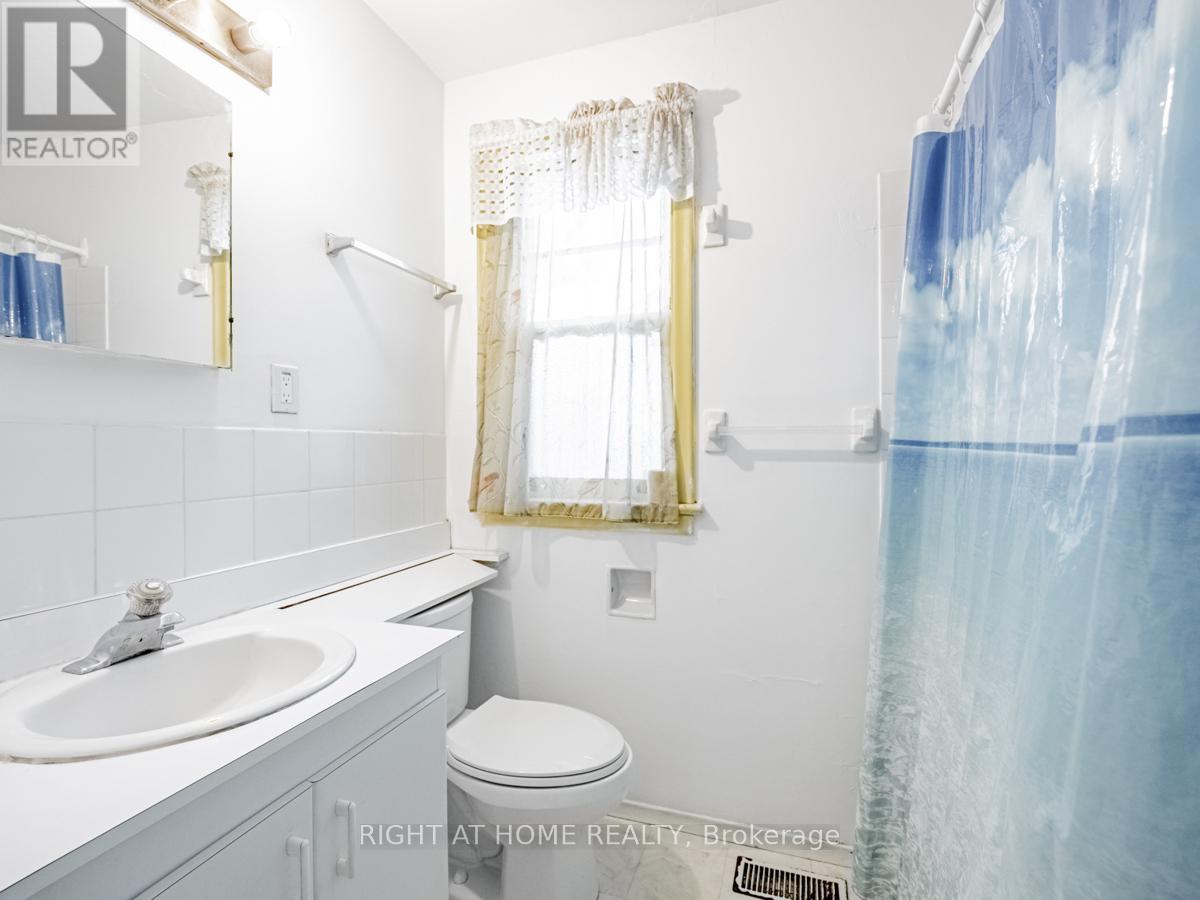 293 Albert Street, Waterloo, Ontario  N2L 3T9 - Photo 23 - X12186754