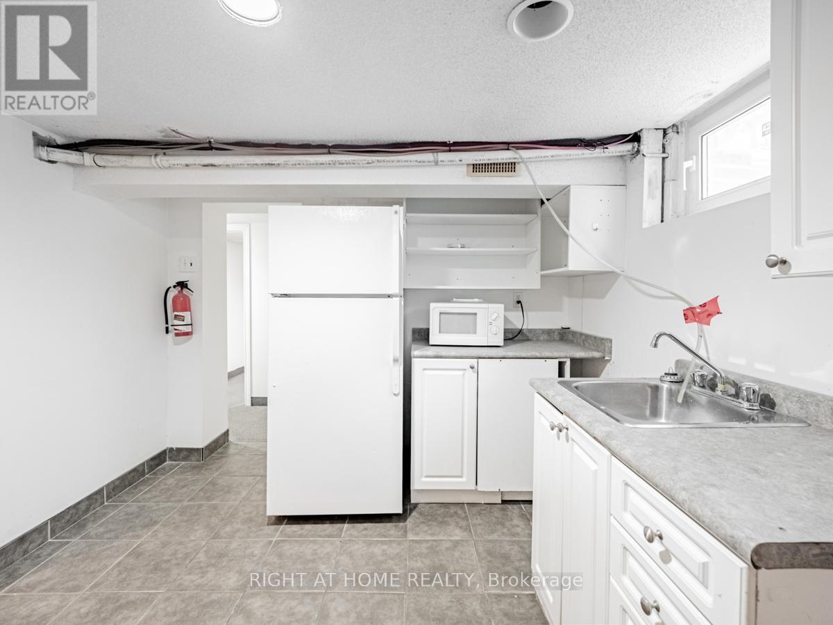293 Albert Street, Waterloo, Ontario  N2L 3T9 - Photo 26 - X12186754