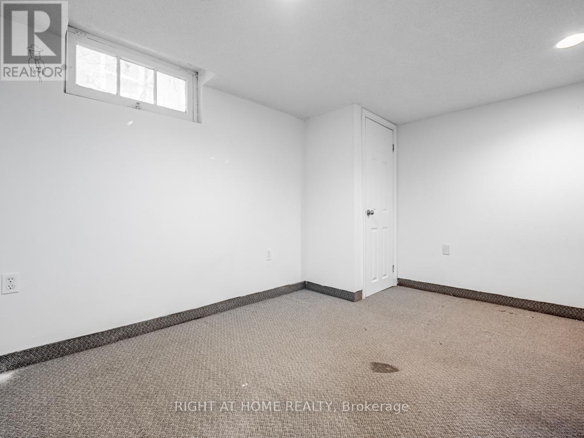 293 Albert Street, Waterloo, Ontario  N2L 3T9 - Photo 31 - X12186754