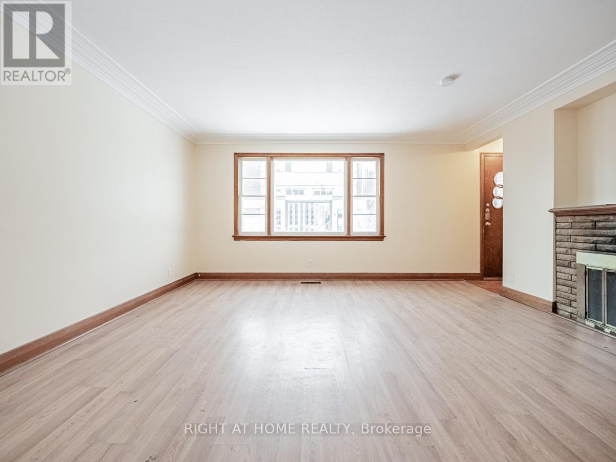 293 Albert Street, Waterloo, Ontario  N2L 3T9 - Photo 9 - X12186754