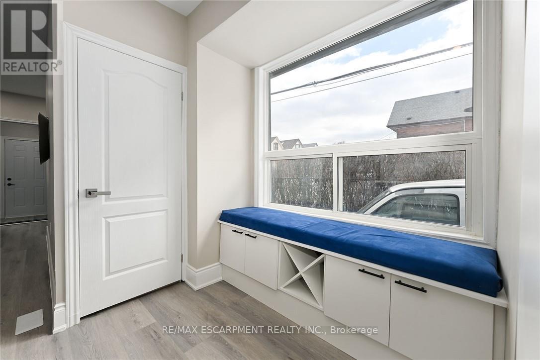 31 Greenaway Avenue, Hamilton, Ontario  L8L 6C3 - Photo 13 - X12186761