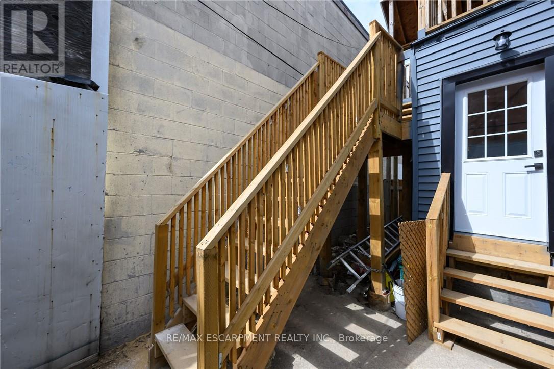 31 Greenaway Avenue, Hamilton, Ontario  L8L 6C3 - Photo 19 - X12186761