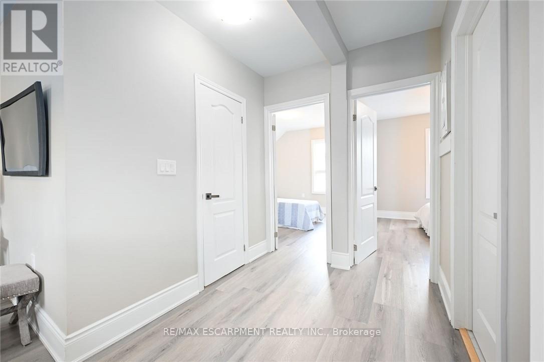 31 Greenaway Avenue, Hamilton, Ontario  L8L 6C3 - Photo 27 - X12186761