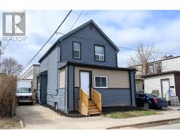 31 GREENAWAY AVENUE, Hamilton, Ontario