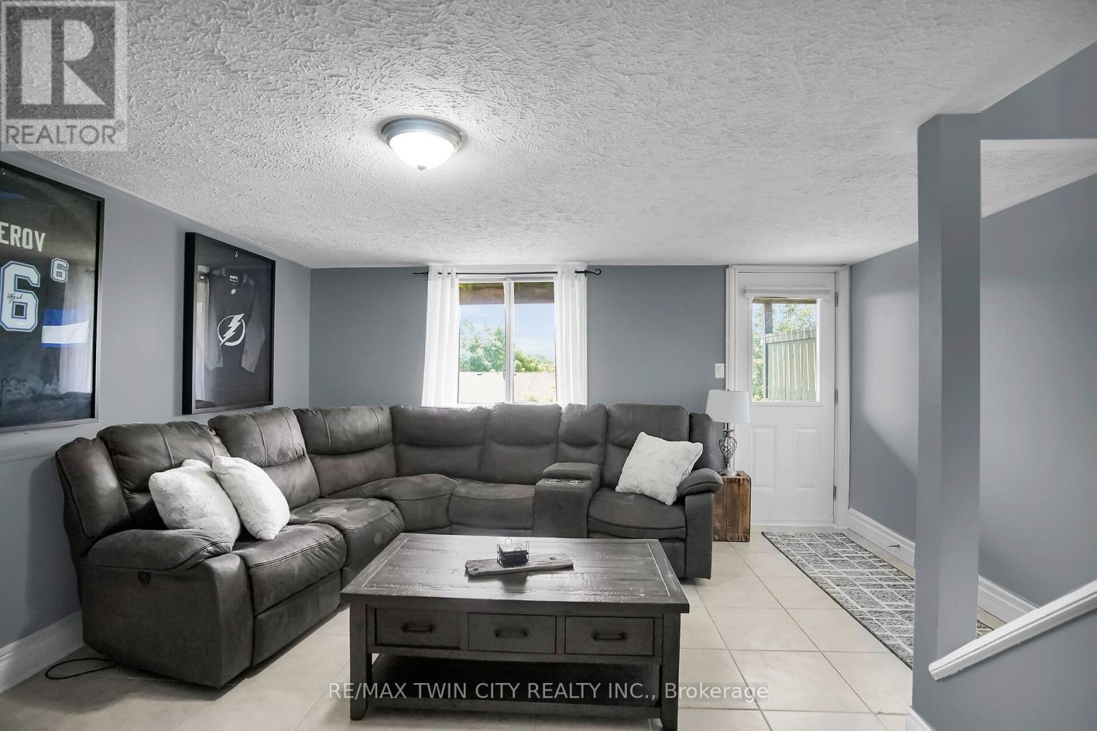 1 - 47 Blandford Street, Woodstock, Ontario  N4S 7H7 - Photo 22 - X12186763