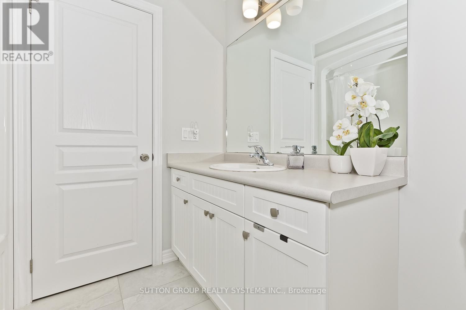 50 - 7768 Ascot Circle, Niagara Falls, Ontario  L2H 3P9 - Photo 25 - X12186770