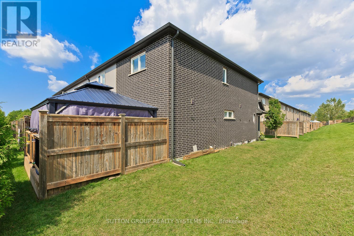50 - 7768 Ascot Circle, Niagara Falls, Ontario  L2H 3P9 - Photo 38 - X12186770