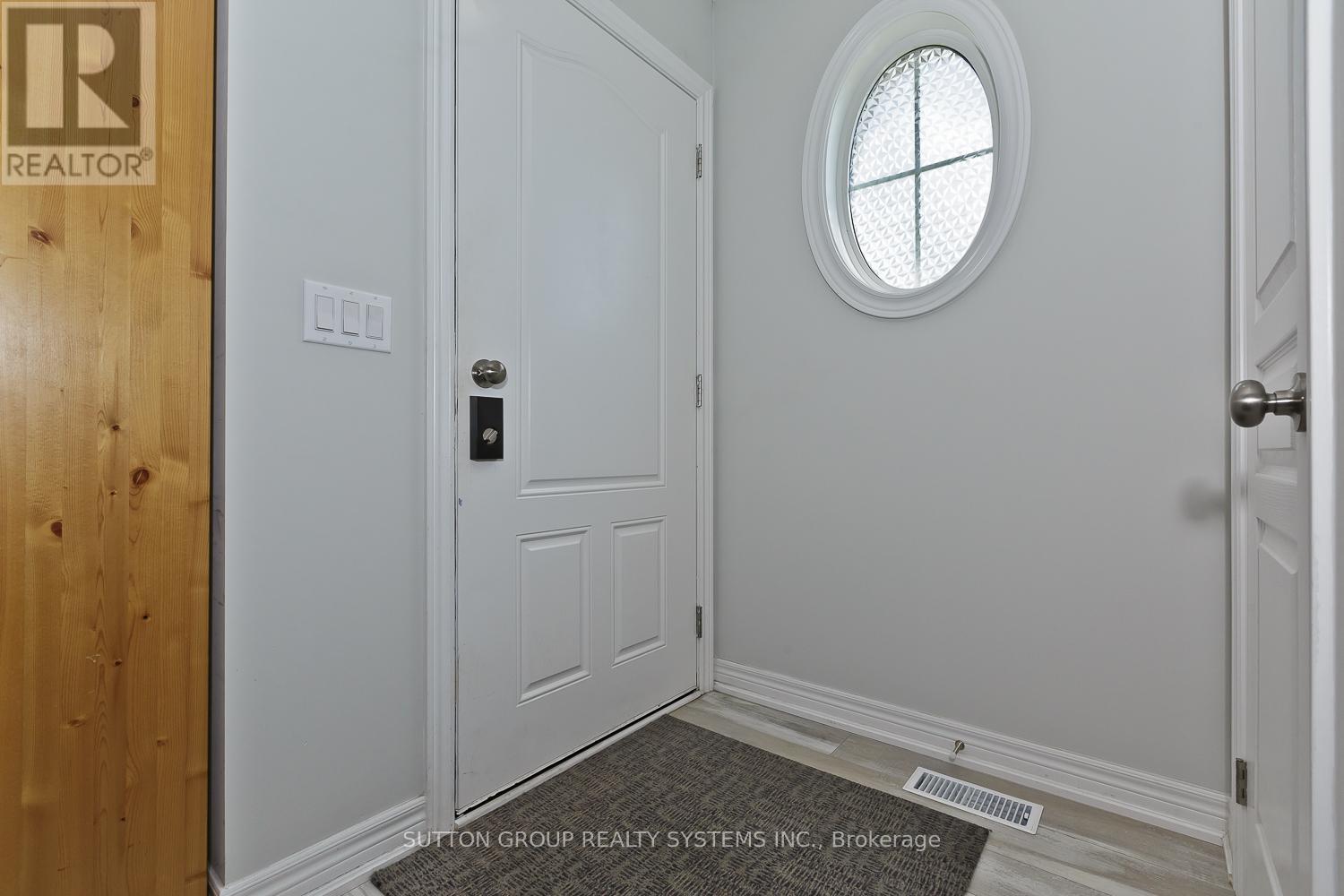 50 - 7768 Ascot Circle, Niagara Falls, Ontario  L2H 3P9 - Photo 4 - X12186770