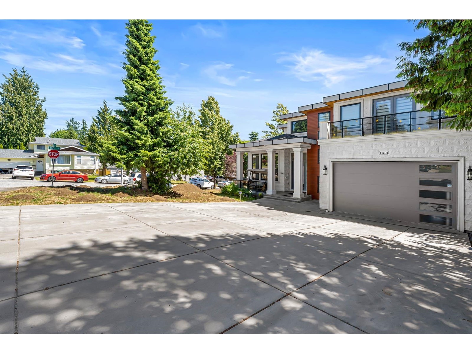 14292 69 Avenue, Surrey, British Columbia  V3W 2H7 - Photo 2 - R3008499