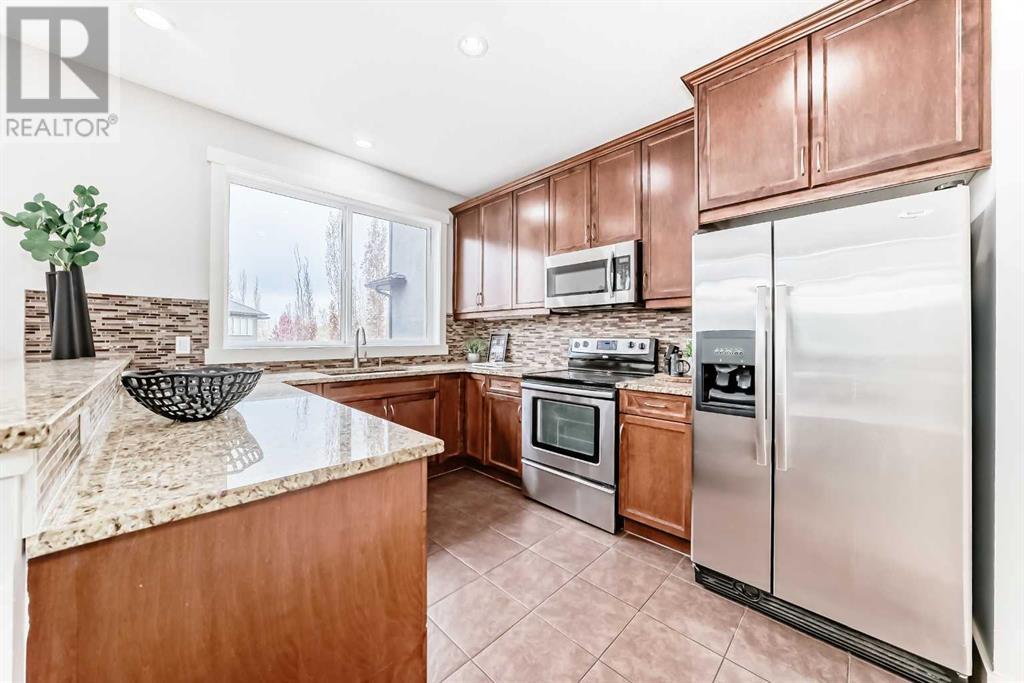 Property at 479 Evergreen Circle SW image 3