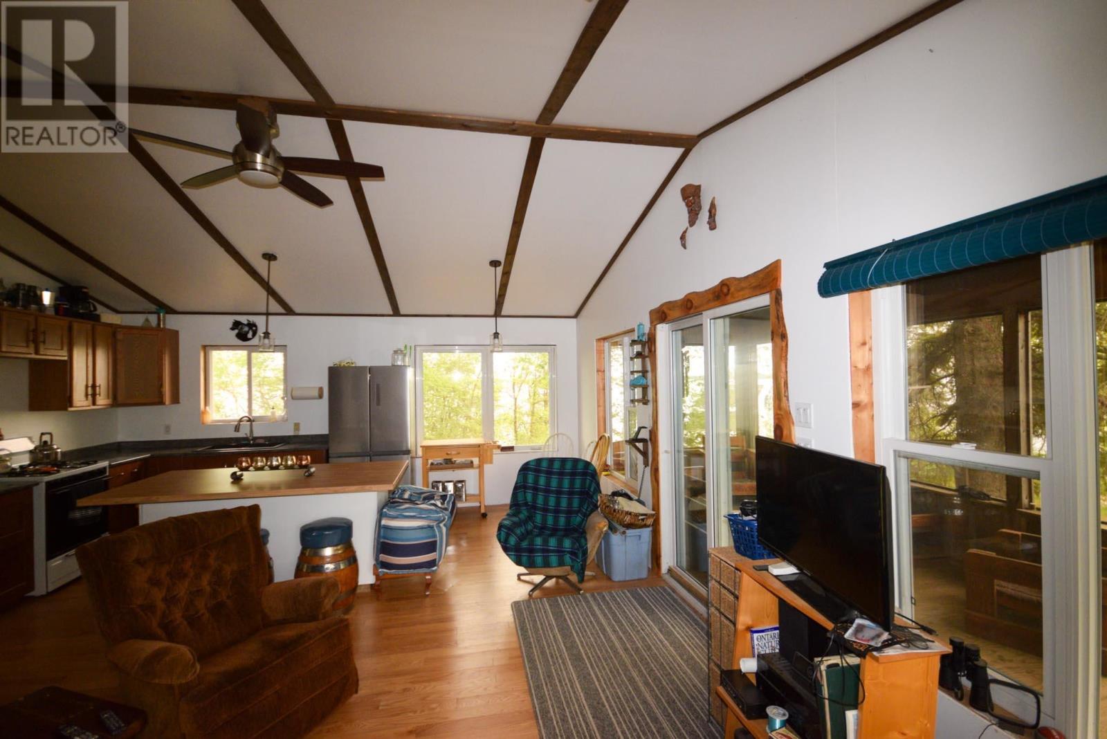 8 Wolf Island, Welcome Channel, S Of Kenora, Ontario  P0X 1C0 - Photo 11 - TB251431