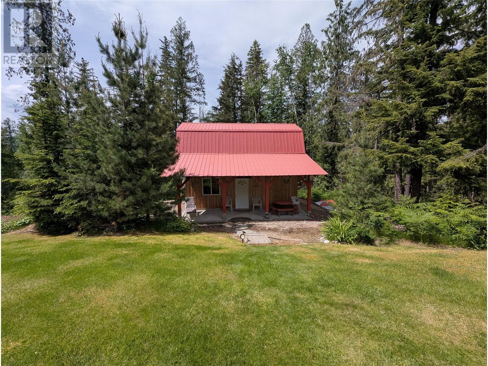 1363 Bourne Crescent, Seymour Arm, BC V0E2V2